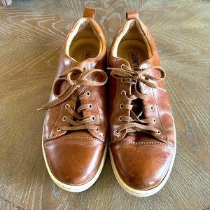 Super comfortable Born leather sneakers.  Size 9.5